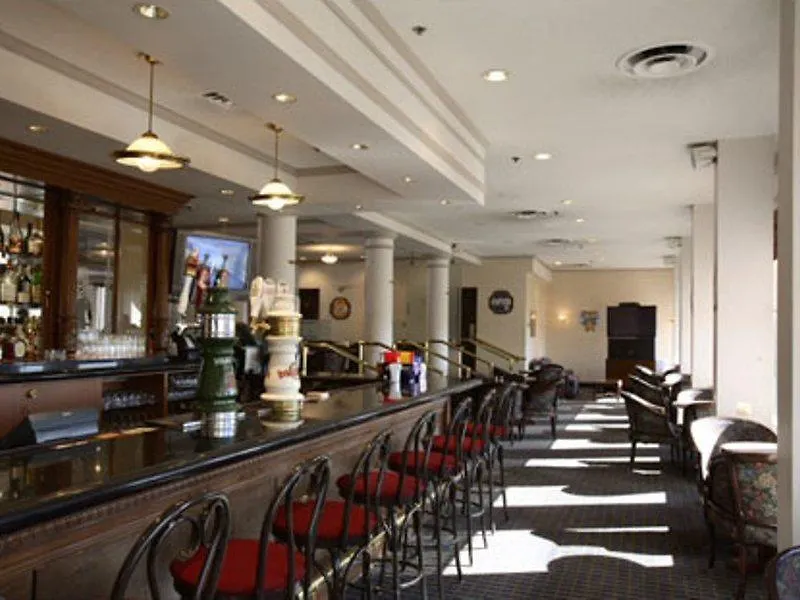 Chateau Lacombe Hotel Edmonton