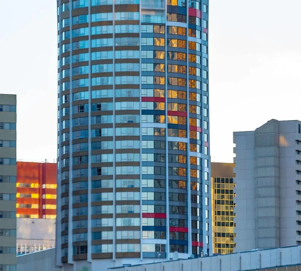Chateau Lacombe Hotel Edmonton