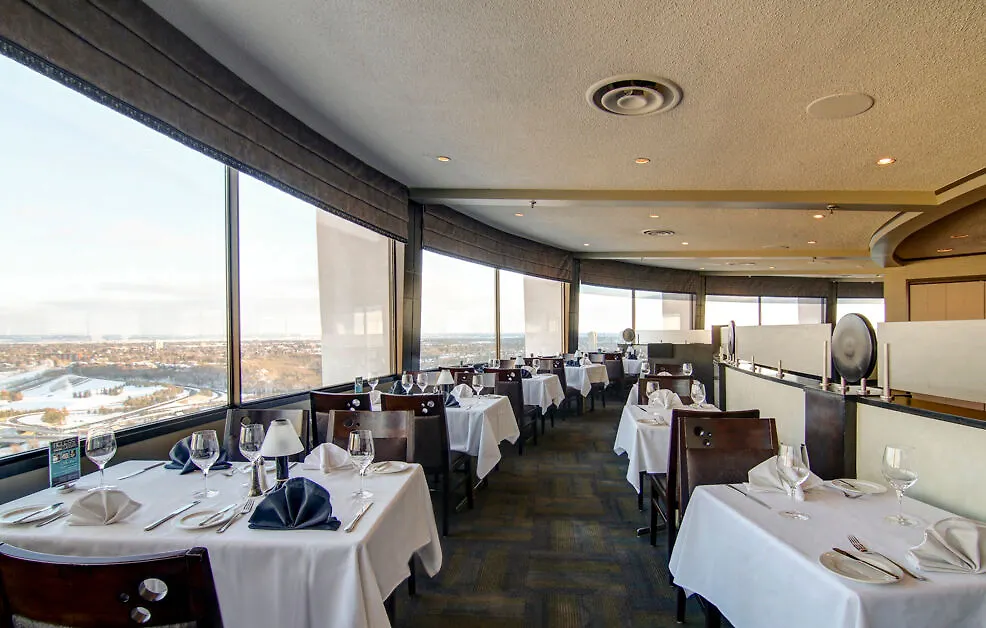 Chateau Lacombe Hotel Edmonton