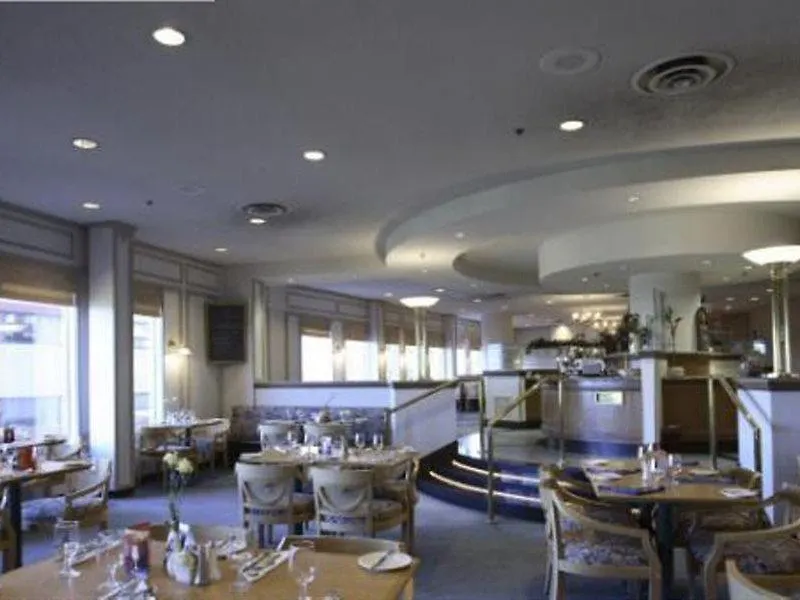Chateau Lacombe Hotel Edmonton 4*,  Kanada